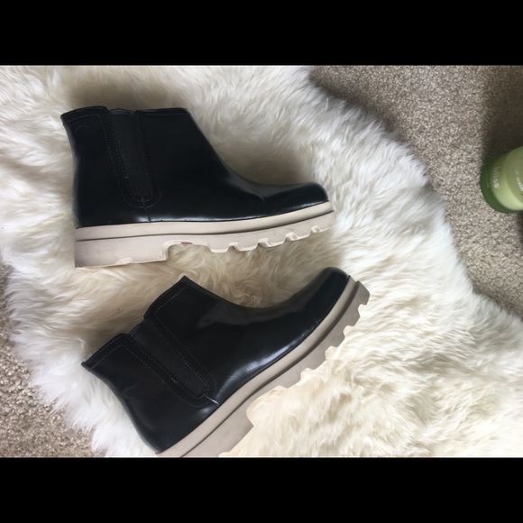 Camper boots in black US7 EU37 - Picture 5 of 7